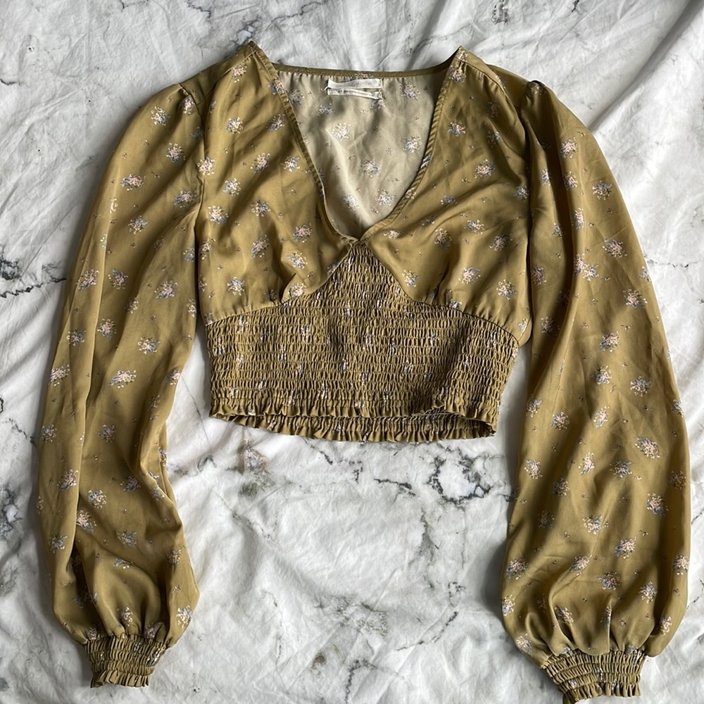 NEW Urban Outfitters Smocked Floral Blouse Size S
